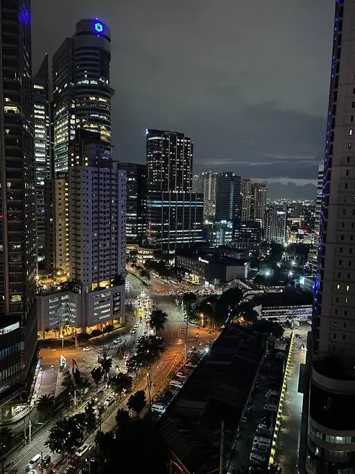 Homey 1Br At Lush Residences In Makati Cbd Manila